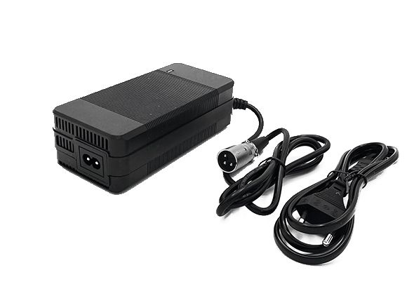 NMC (LiNiMnCoO2) charger 8A (230V AC)
