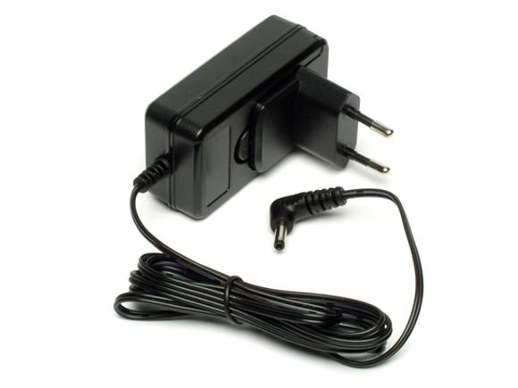 Yaesu plug charger 230V AC FTA-250L